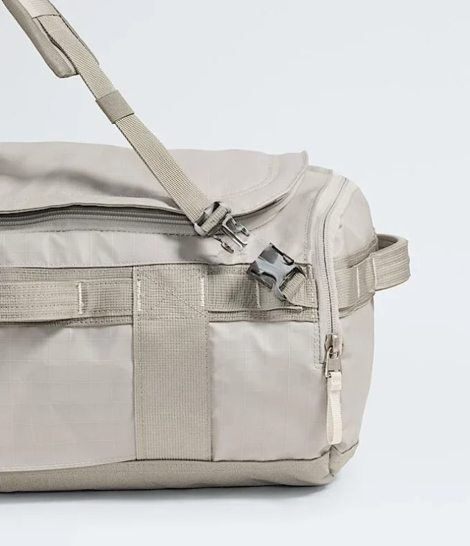 Base Camp Voyager Duffel—32L Base Camp Voyager Duffel—32L
