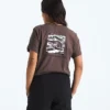 NSE Box Edge Of Light Infill Relaxed Tee til kvinder NSE Box Edge Of Light Infill Relaxed Tee til kvinder
