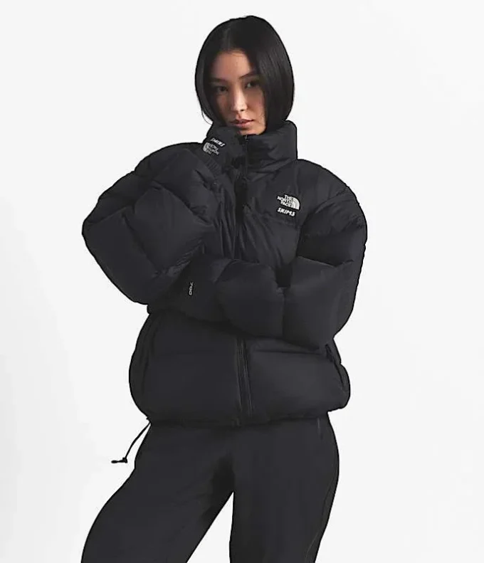 The North Face X SKIMS 1996 Nuptse jakke