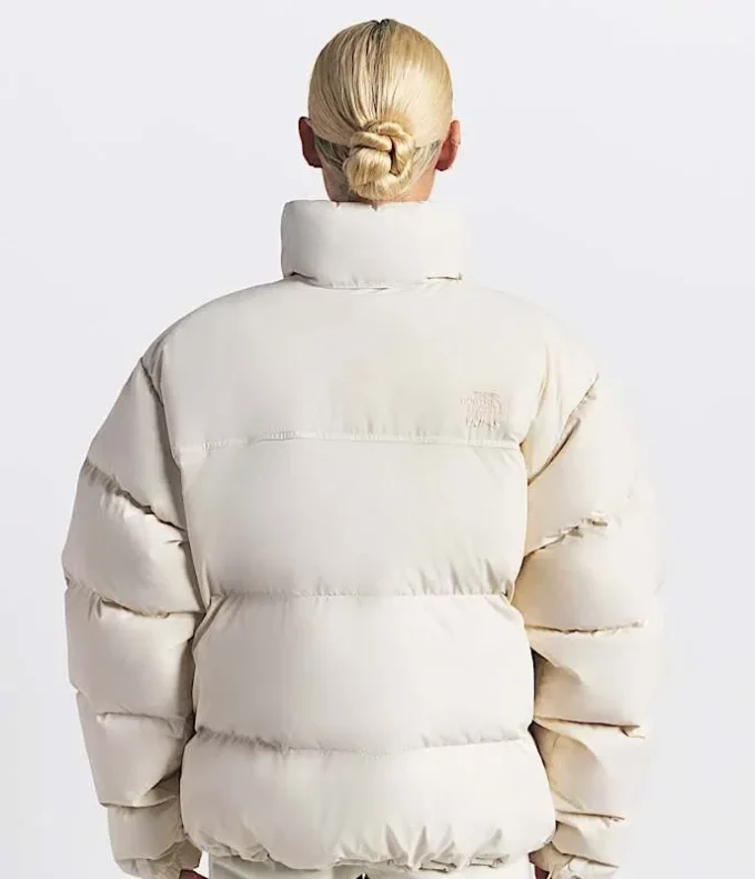 The North Face X SKIMS 1996 Nuptse jakke