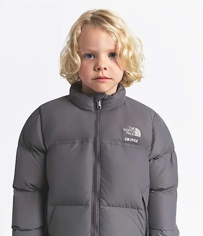 The North Face X SKIMS 1996 Nuptse-jakke til børn