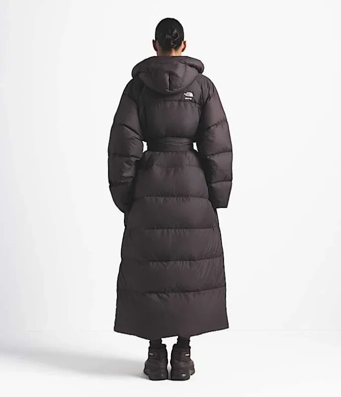 The North Face X SKIMS Nuptse Wrap Parka til kvinder