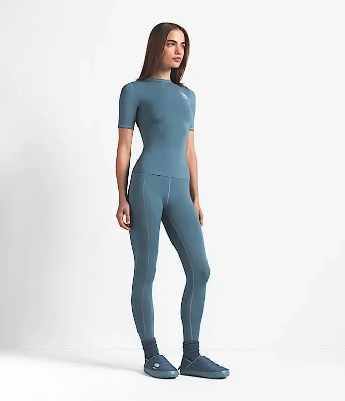 The North Face X SKIMS Refina kortærmet top til kvinder