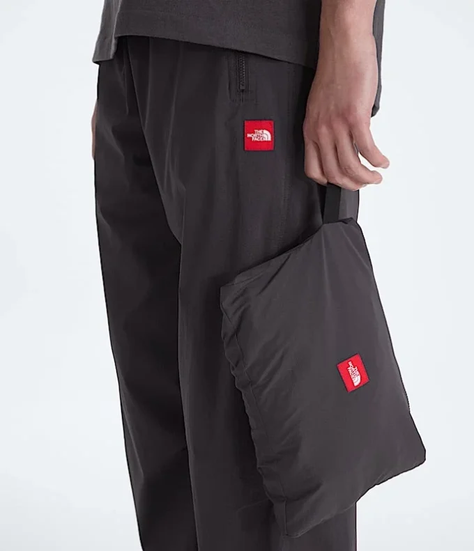 TNF™ Red Box Packable Hooded Wind Jacket til mænd TNF™ Red Box Packable Hooded Wind Jacket til mænd
